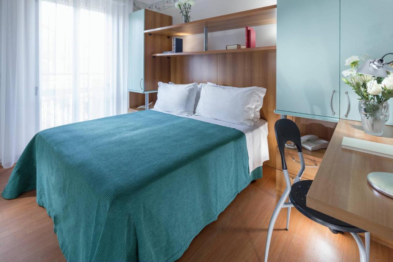 Hotel Sampaoli 벨레지아아지마리나 외부 사진