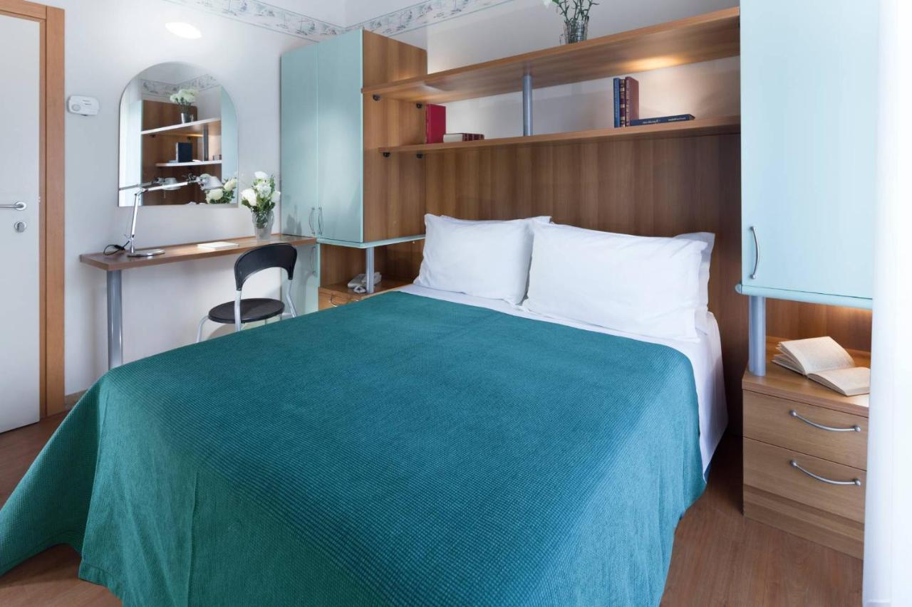 Hotel Sampaoli 벨레지아아지마리나 외부 사진