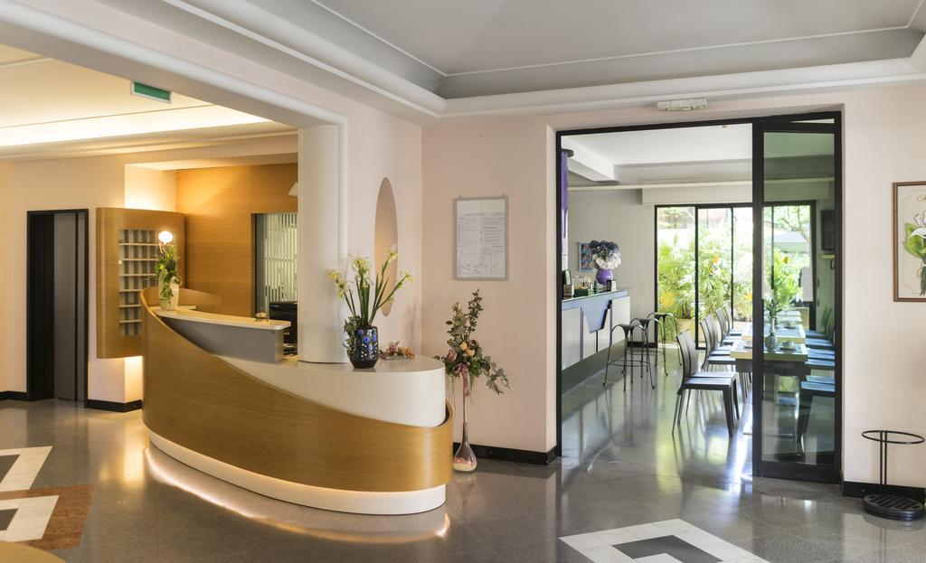Hotel Sampaoli 벨레지아아지마리나 외부 사진